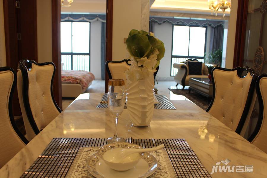 中央豪门售楼处3