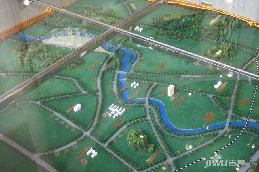 亿星中央半岛位置交通图1