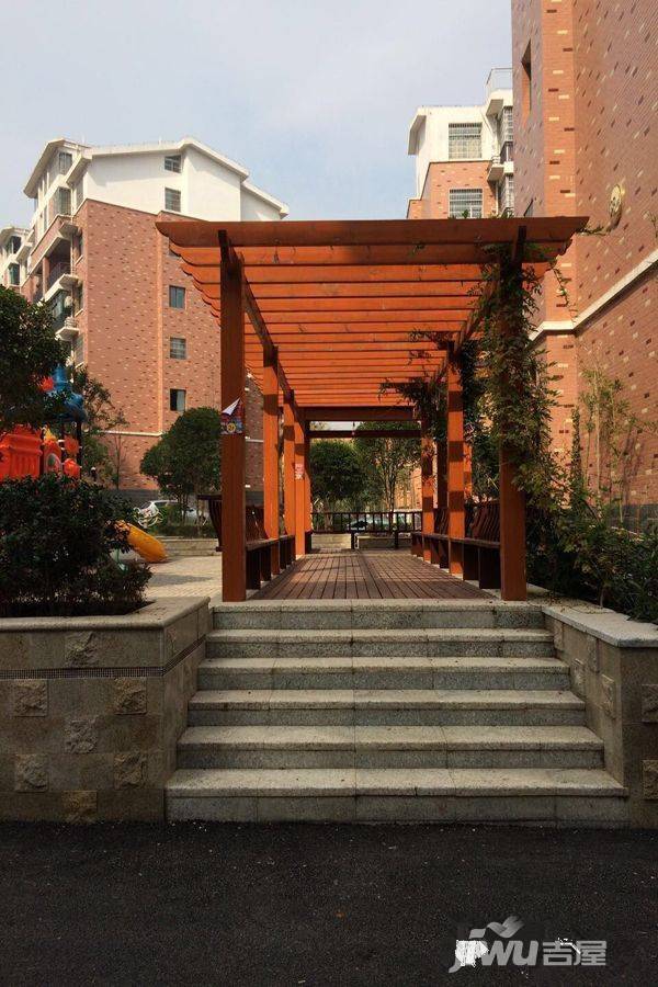 世和巴黎春天实景图5